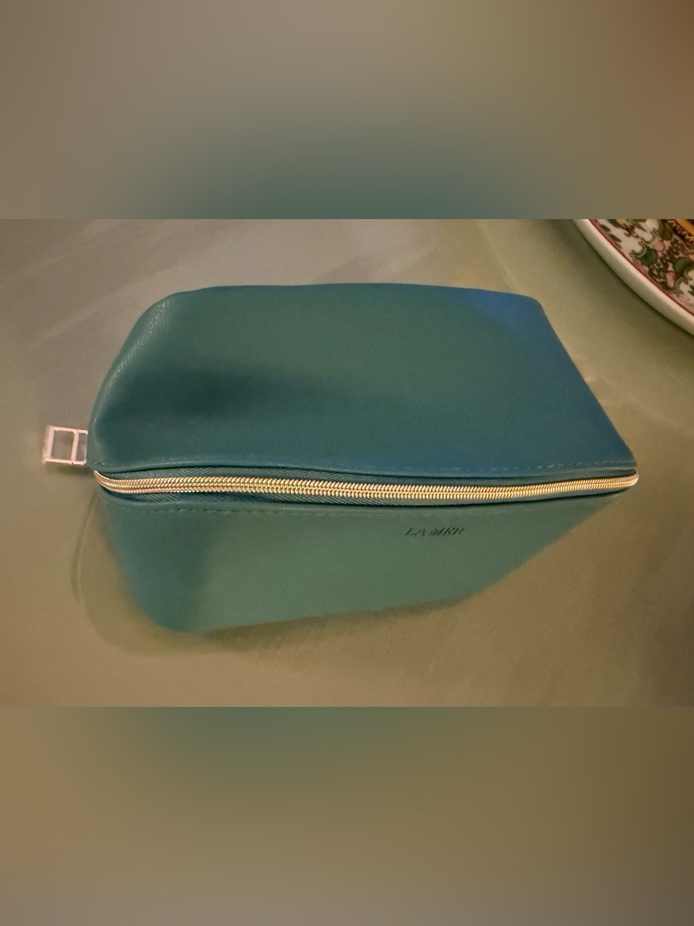 La Mer Blue Makeup Bag, Including 5 Piece La Mer Makeups - Picture 9 of 11